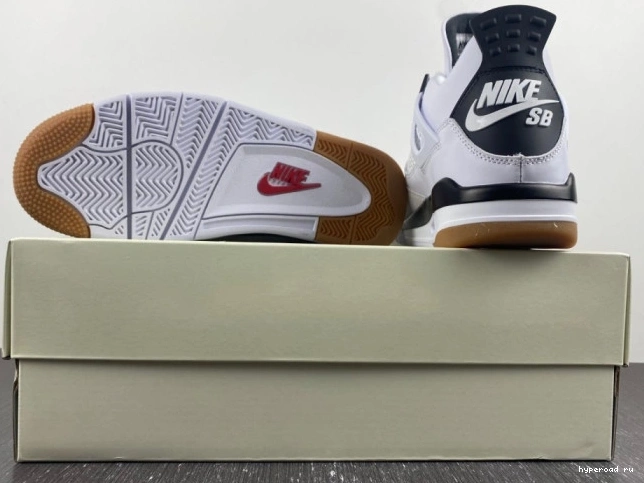 4 SB Jordan DR5415-100 x Nike Air 0902